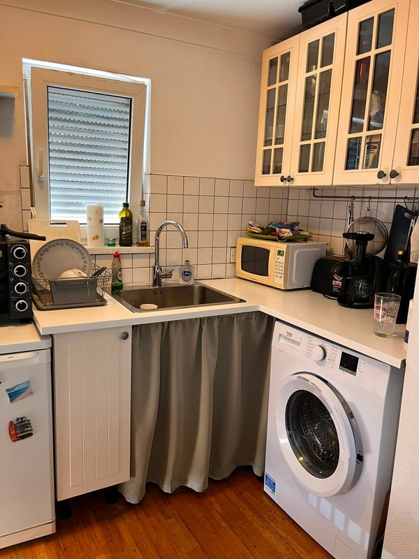 Flat Stuart Crescent in Greater London