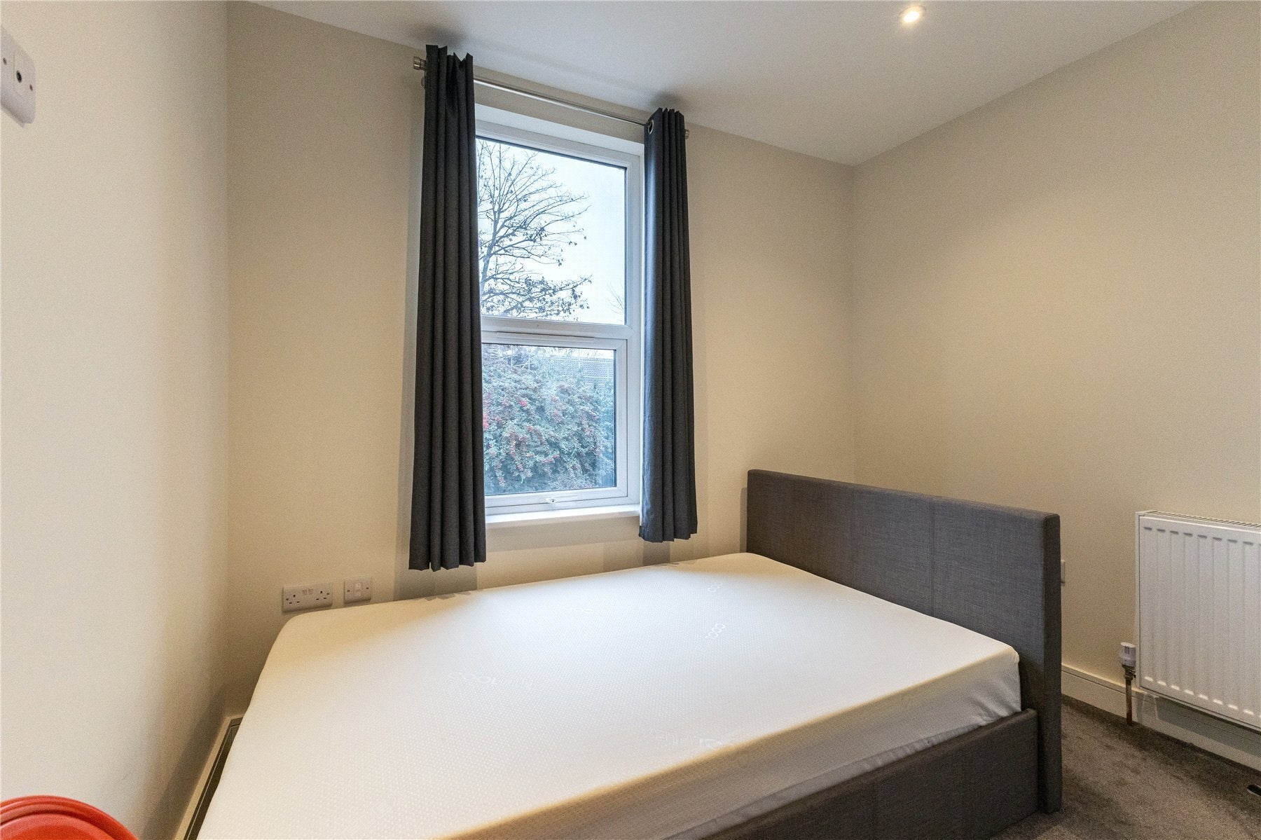 Room Valetta Road in Greater London