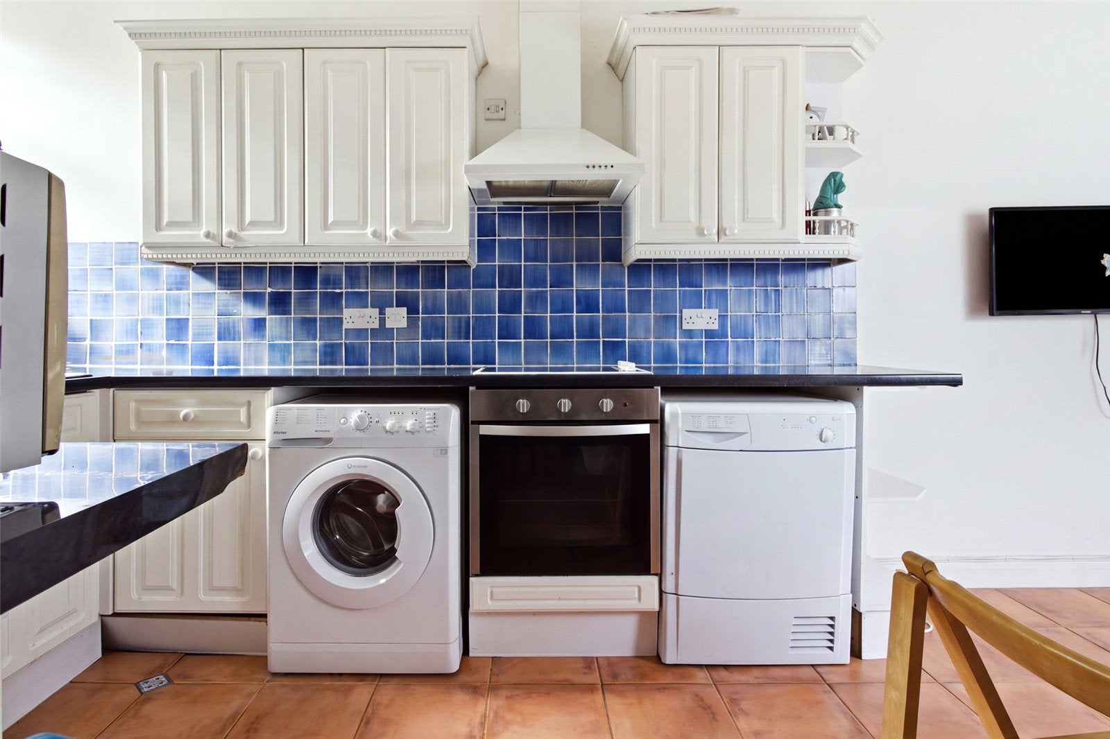 Flat Princes Avenue in Greater London