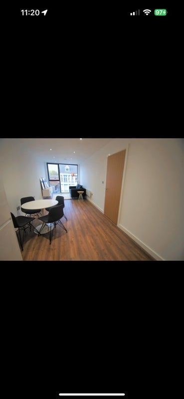 Room Lower Broughton Road in Salford