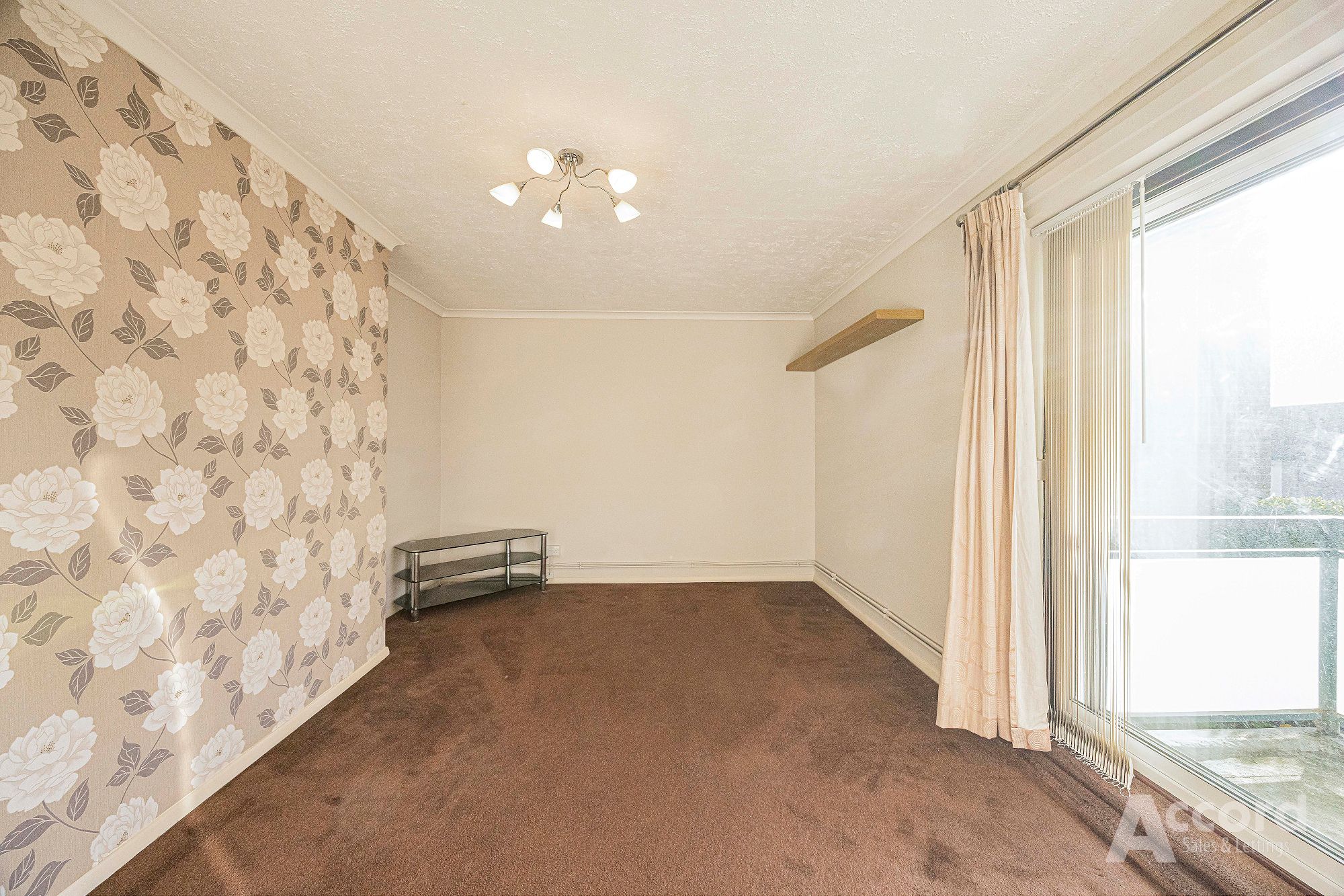 Flat Hillrise Road in London