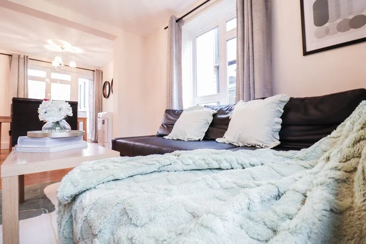 Flat John's Mews in Greater London