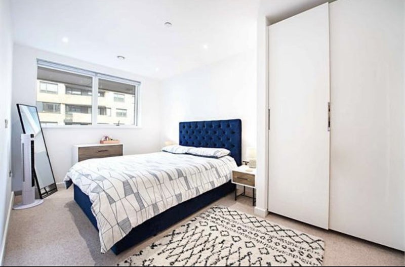 Flat Danson Mews in Greater London