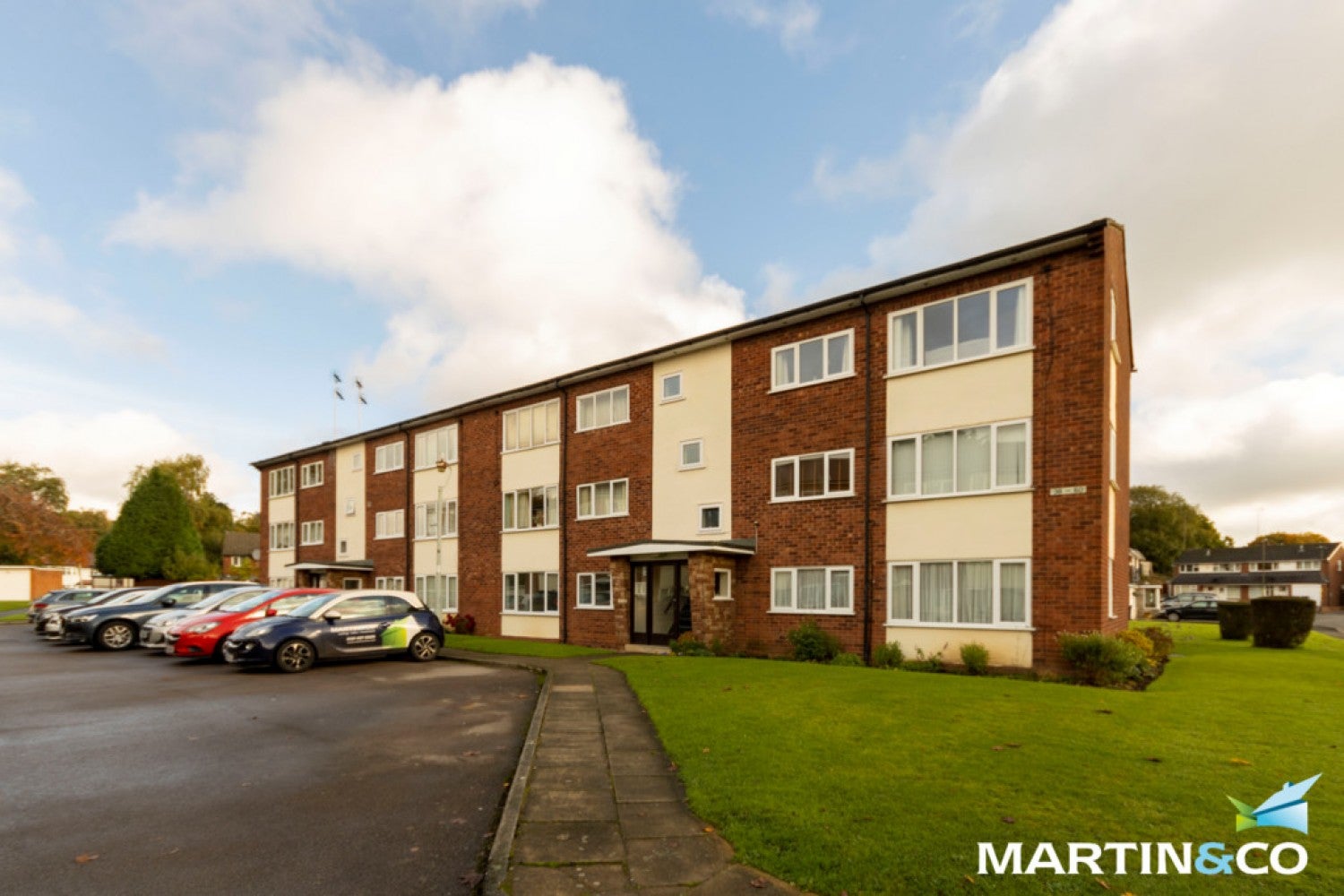 Flat Arosa Drive in Birmingham