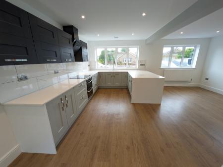 House Ancaster Drive in North Kesteven
