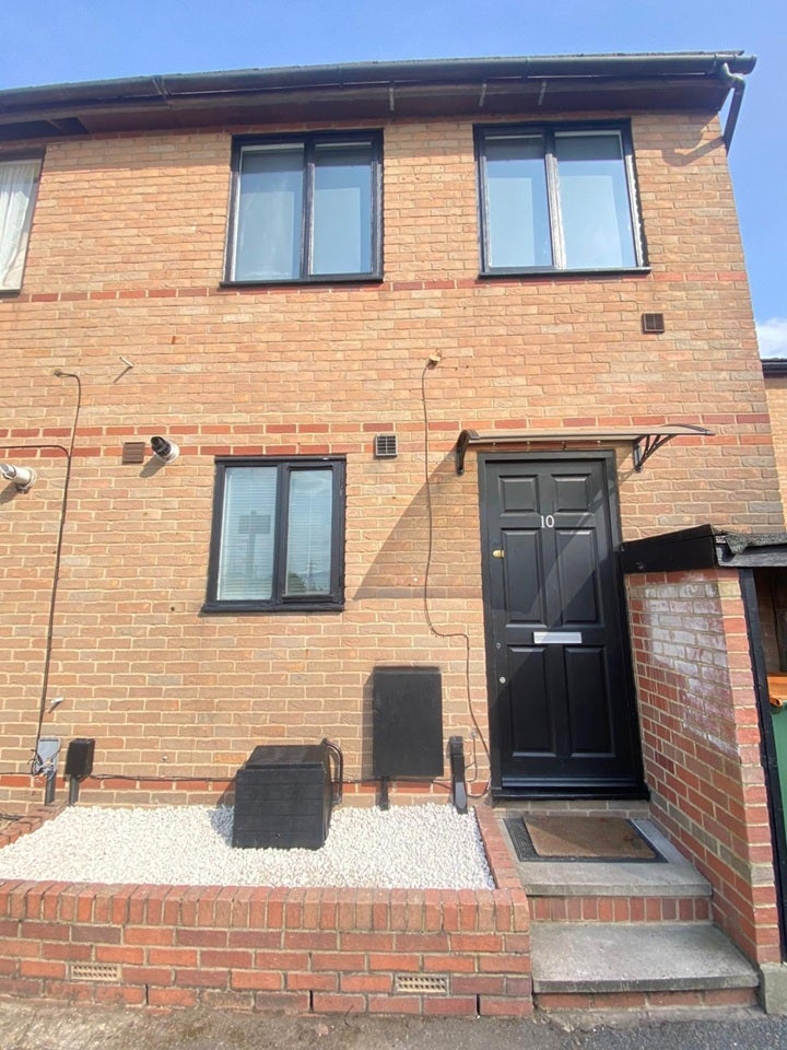 House Oak Crescent in Greater London