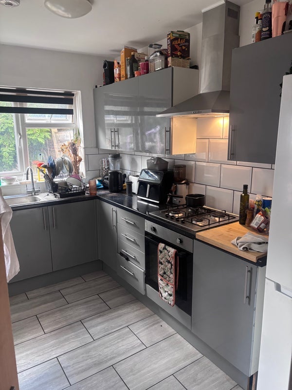 Room Durban Road in Greater London
