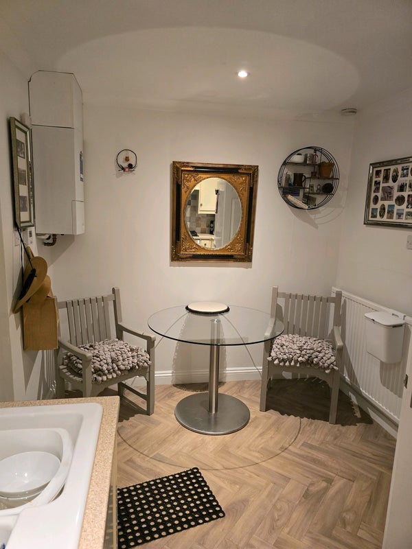 Room Catalina Drive in Poole