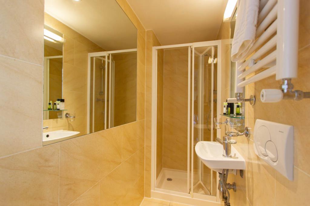 Flat Cartwright Gardens in Greater London