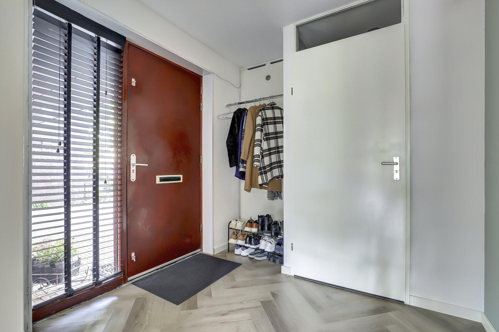 Tussenwoning te koop: Lingestraat 43, Middelburg