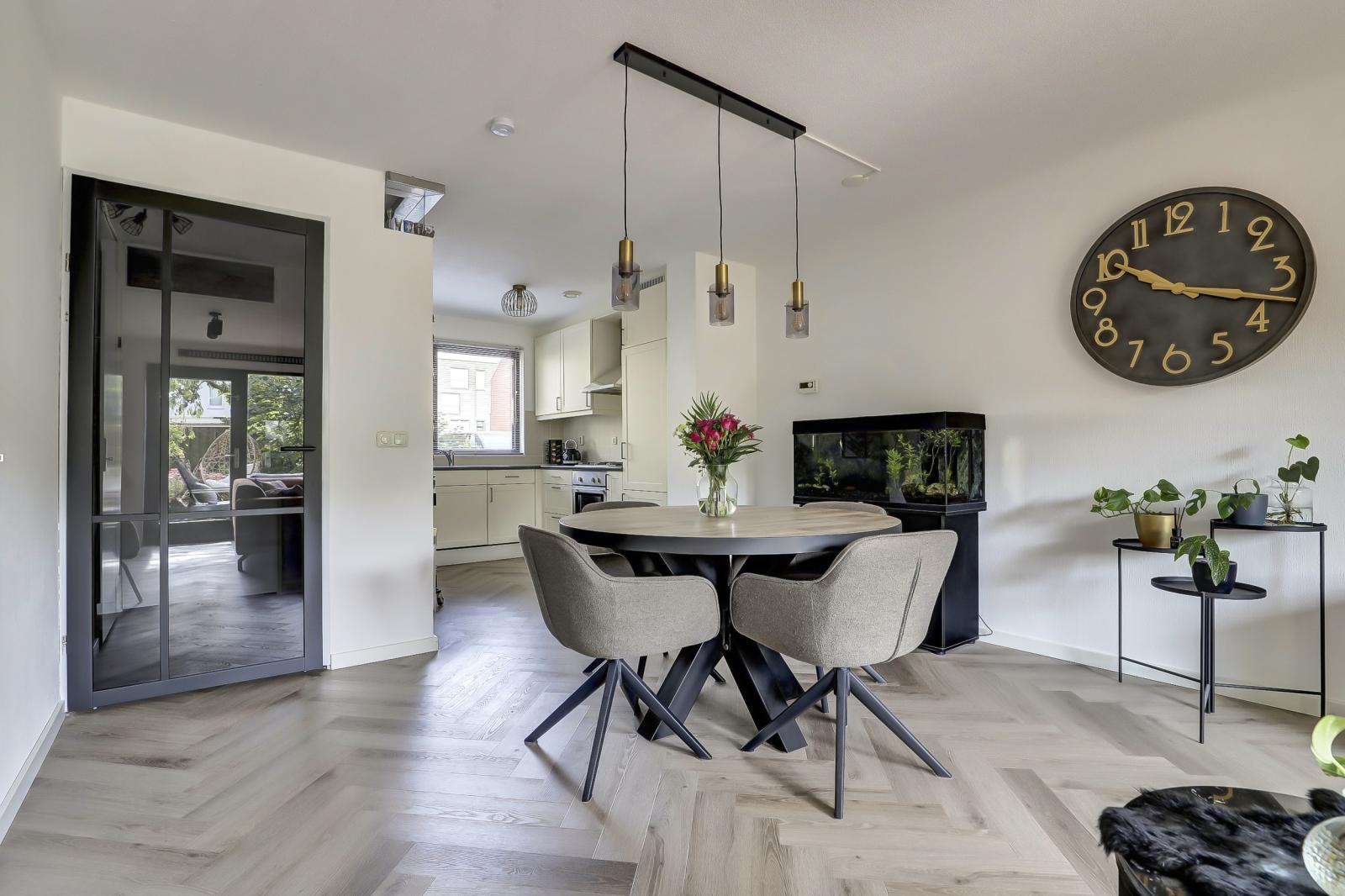Tussenwoning te koop: Lingestraat 43, Middelburg