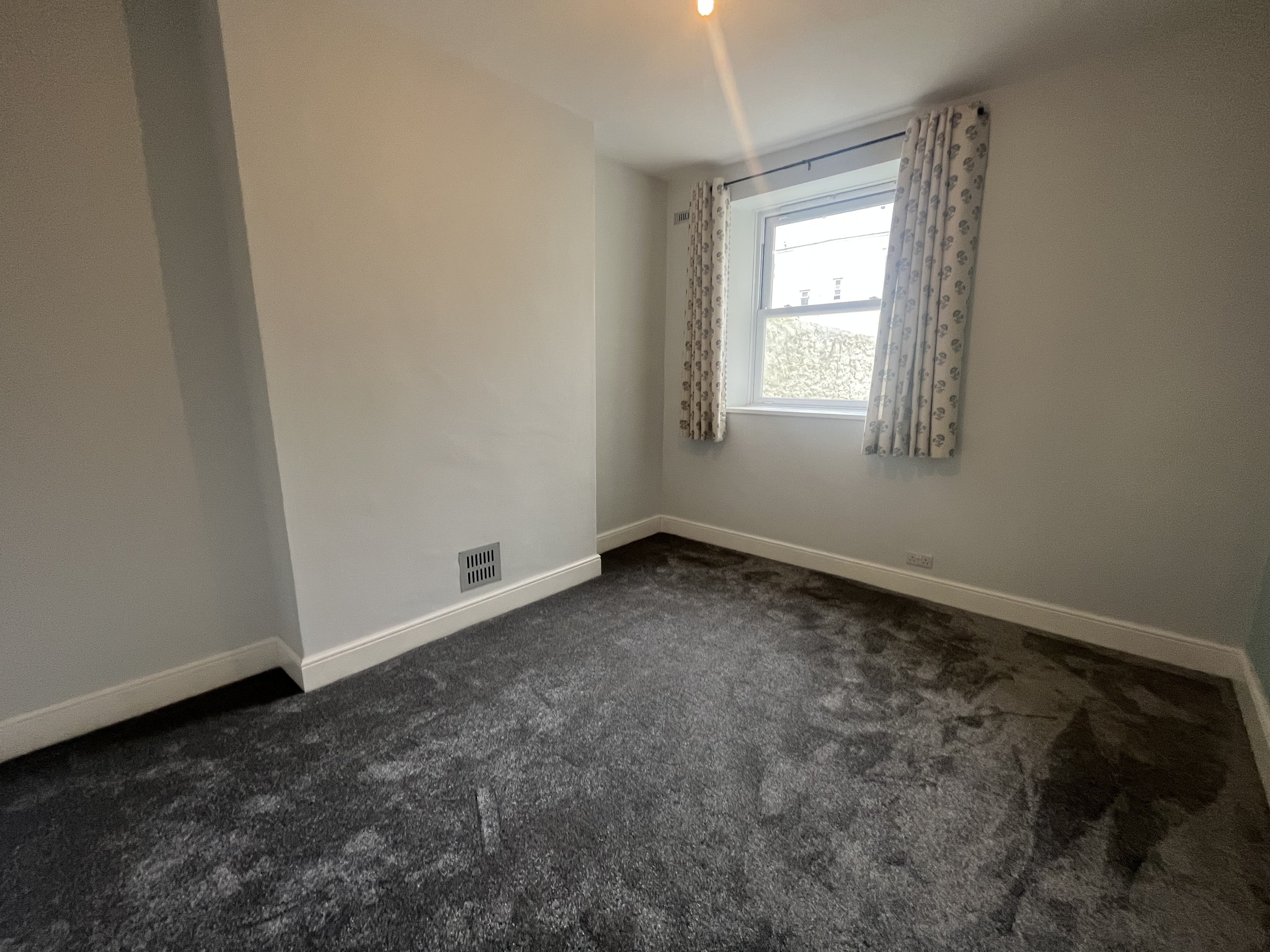 Flat Wolsdon Place in Plymouth