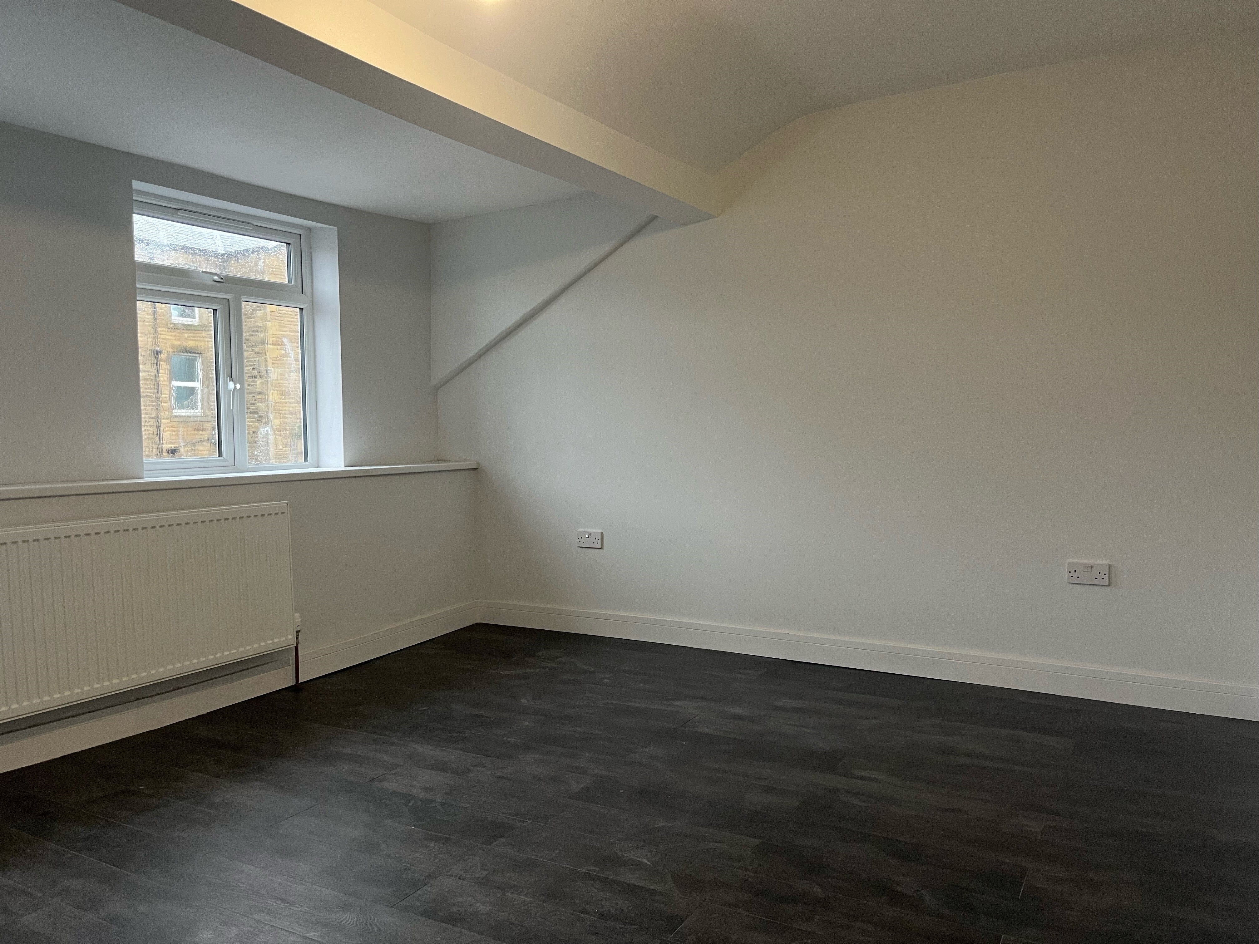 Flat Clarendon Road in Lancaster