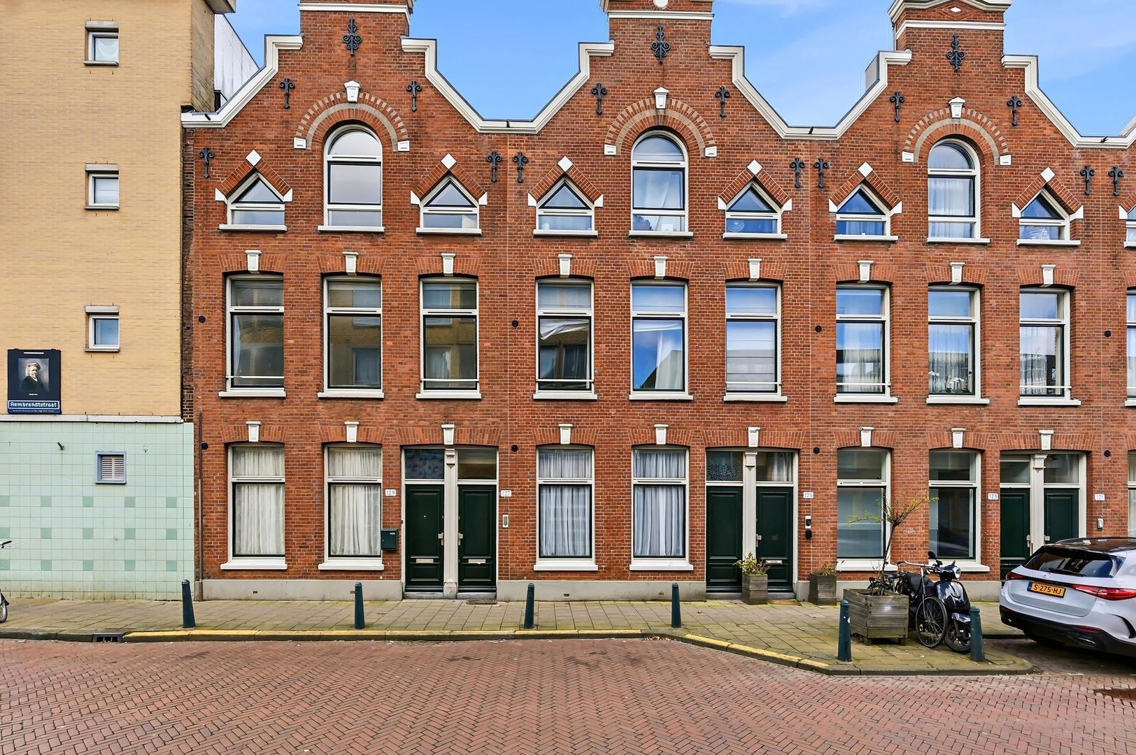 Rembrandtstraat 127 in Den Haag