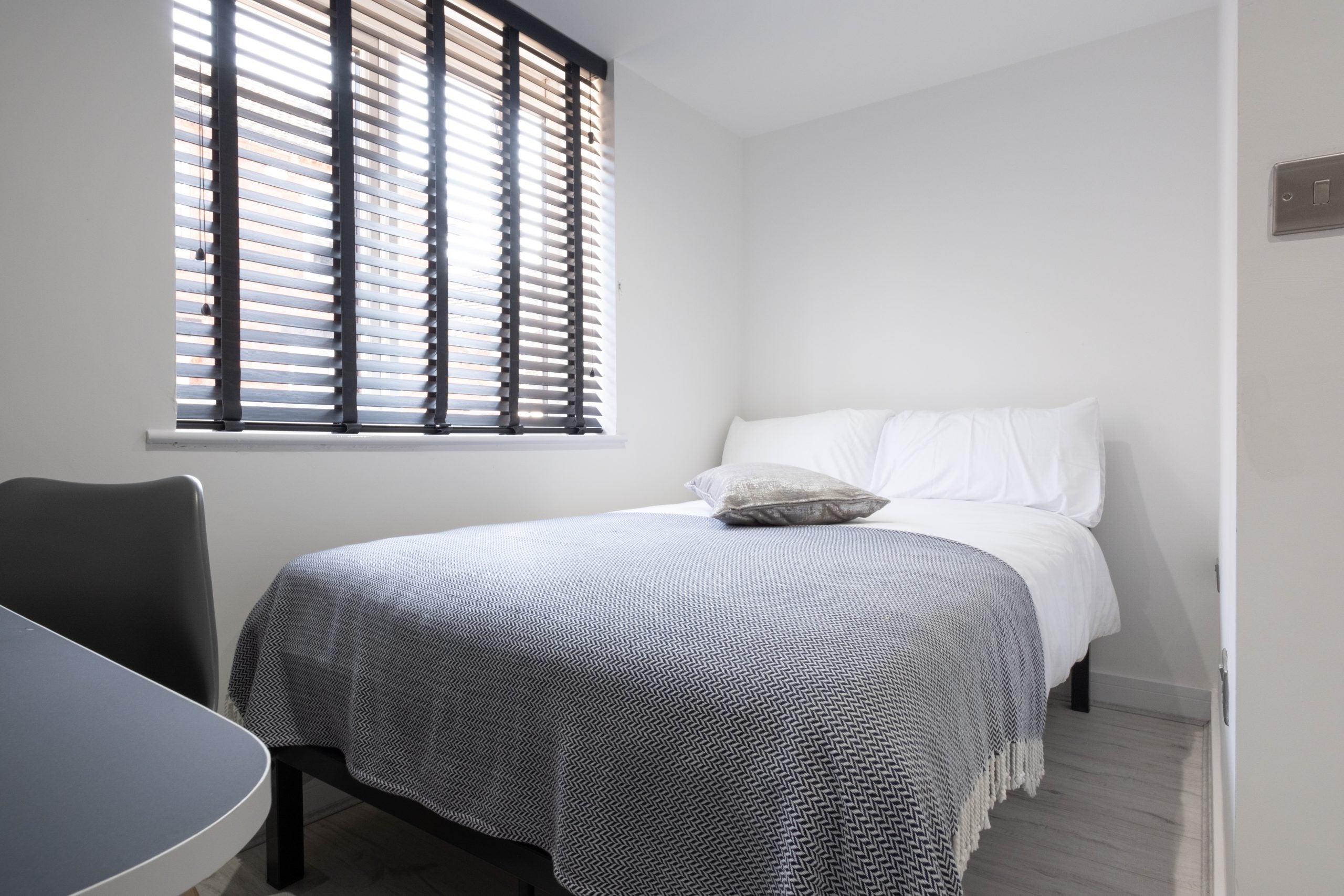 Room Dunlop Street in Lincoln
