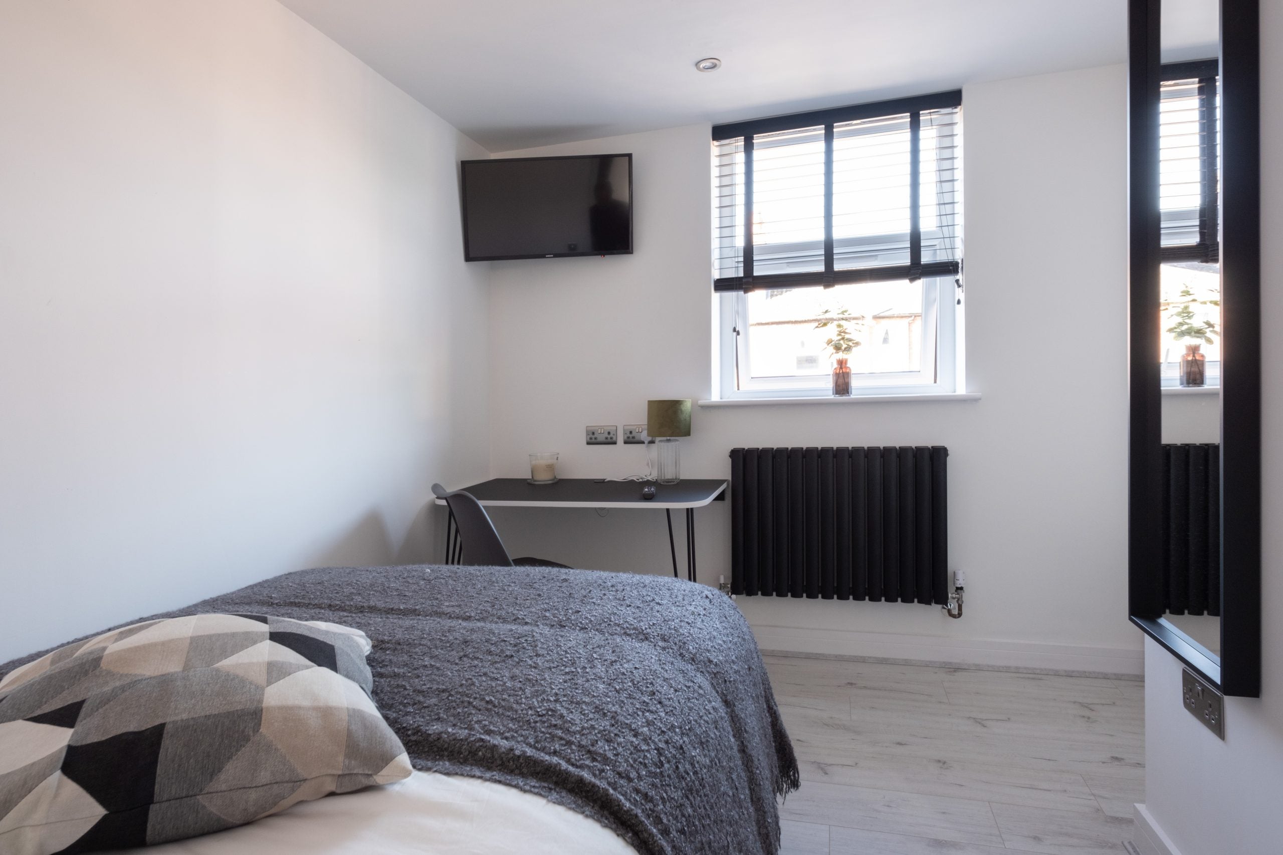 Room Dunlop Street in Lincoln