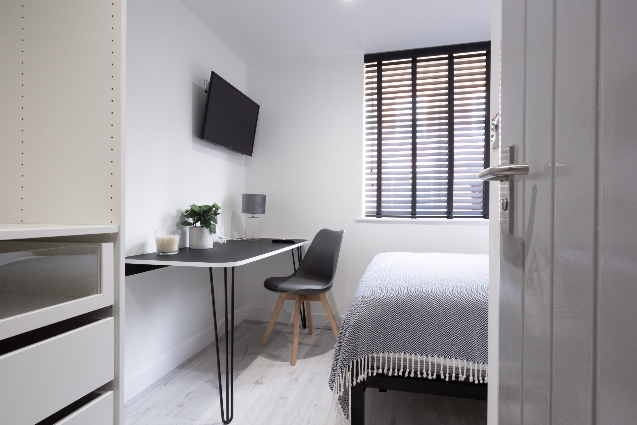 Room Dunlop Street in Lincoln