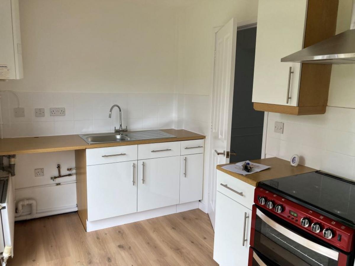 House Ivybridge Close in Derby