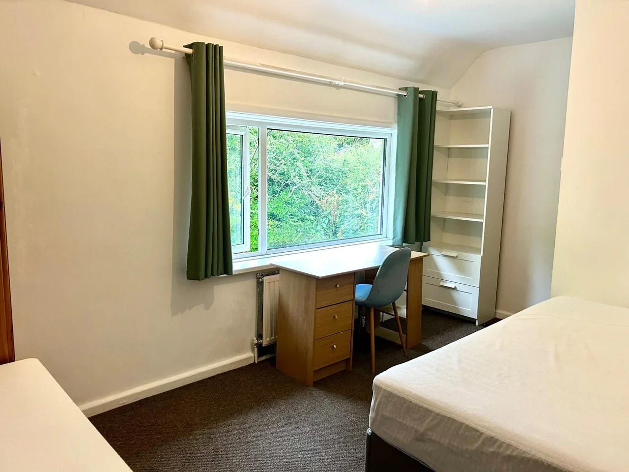 Room Birdham Road in Brighton