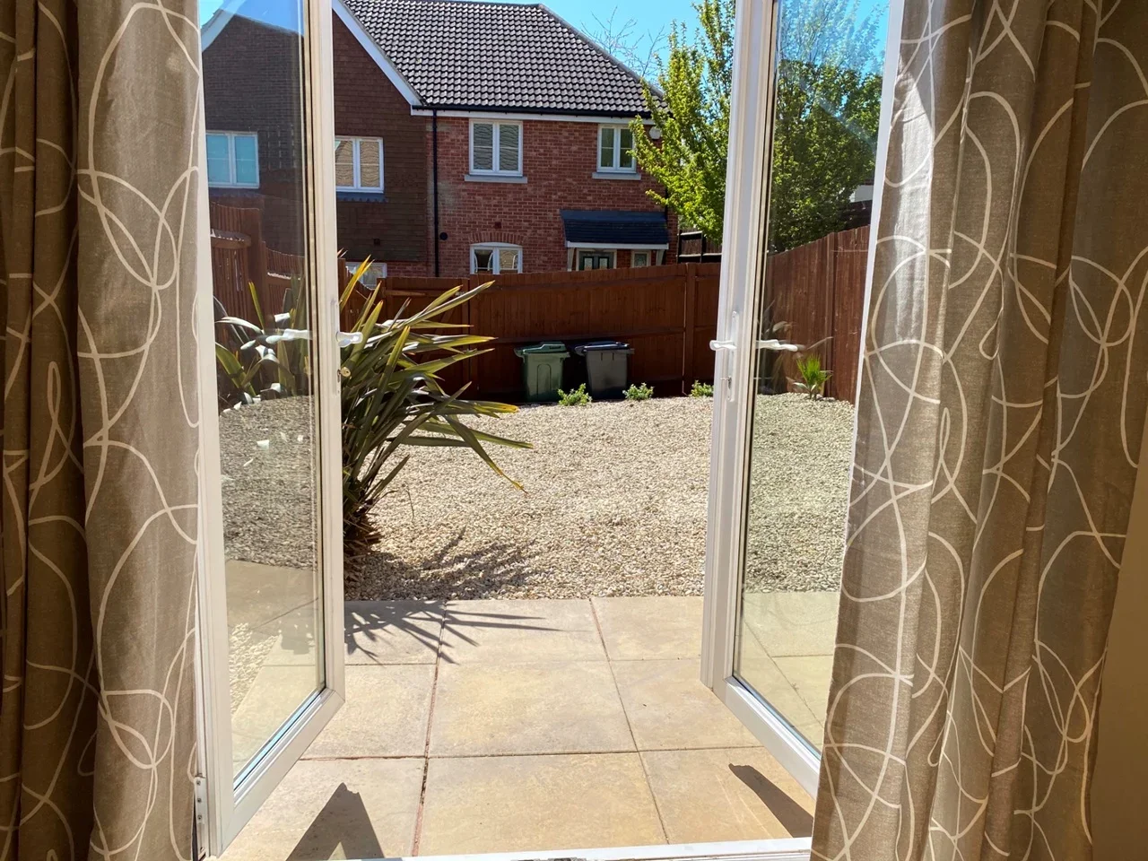 House Vaughan Close in Dartford
