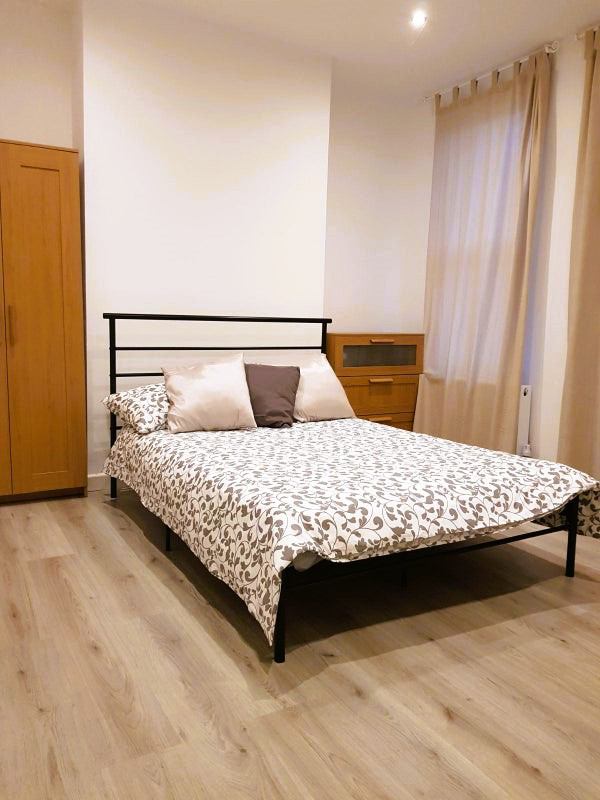 Flat Ellys Road in Coventry