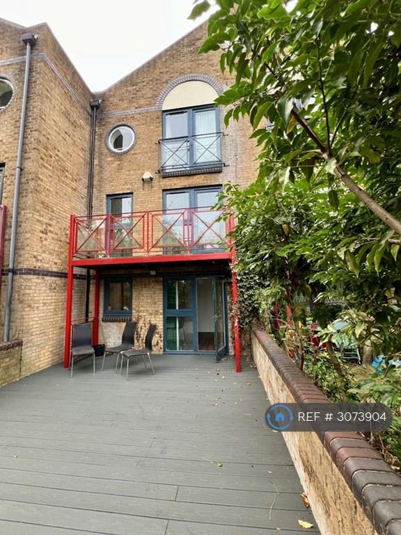 House Taeping Street in Greater London