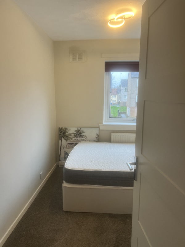 Room Burnsknowe in Livingston