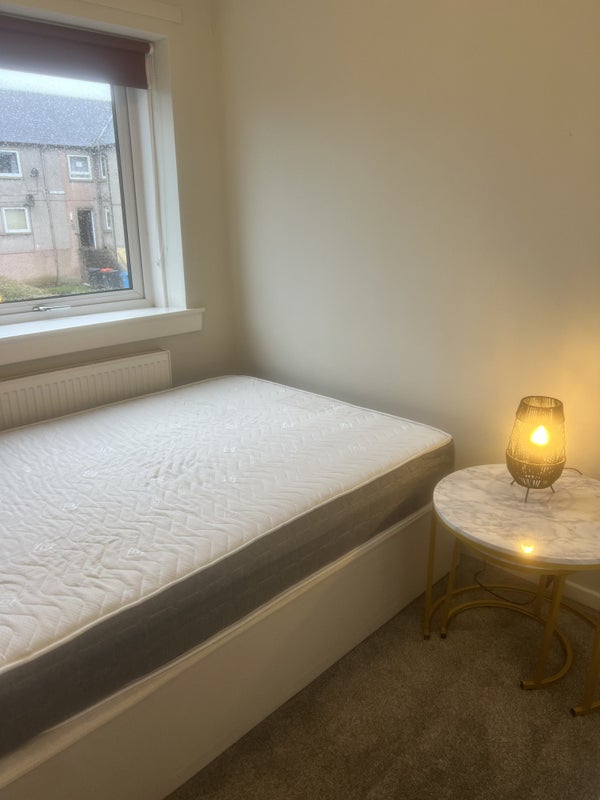 Room Burnsknowe in Livingston