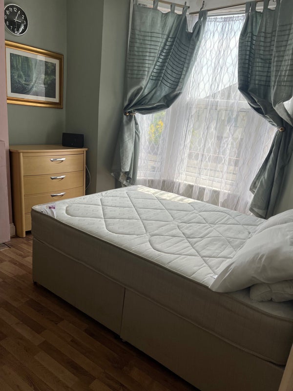 Room Speedwell Road in Bristol