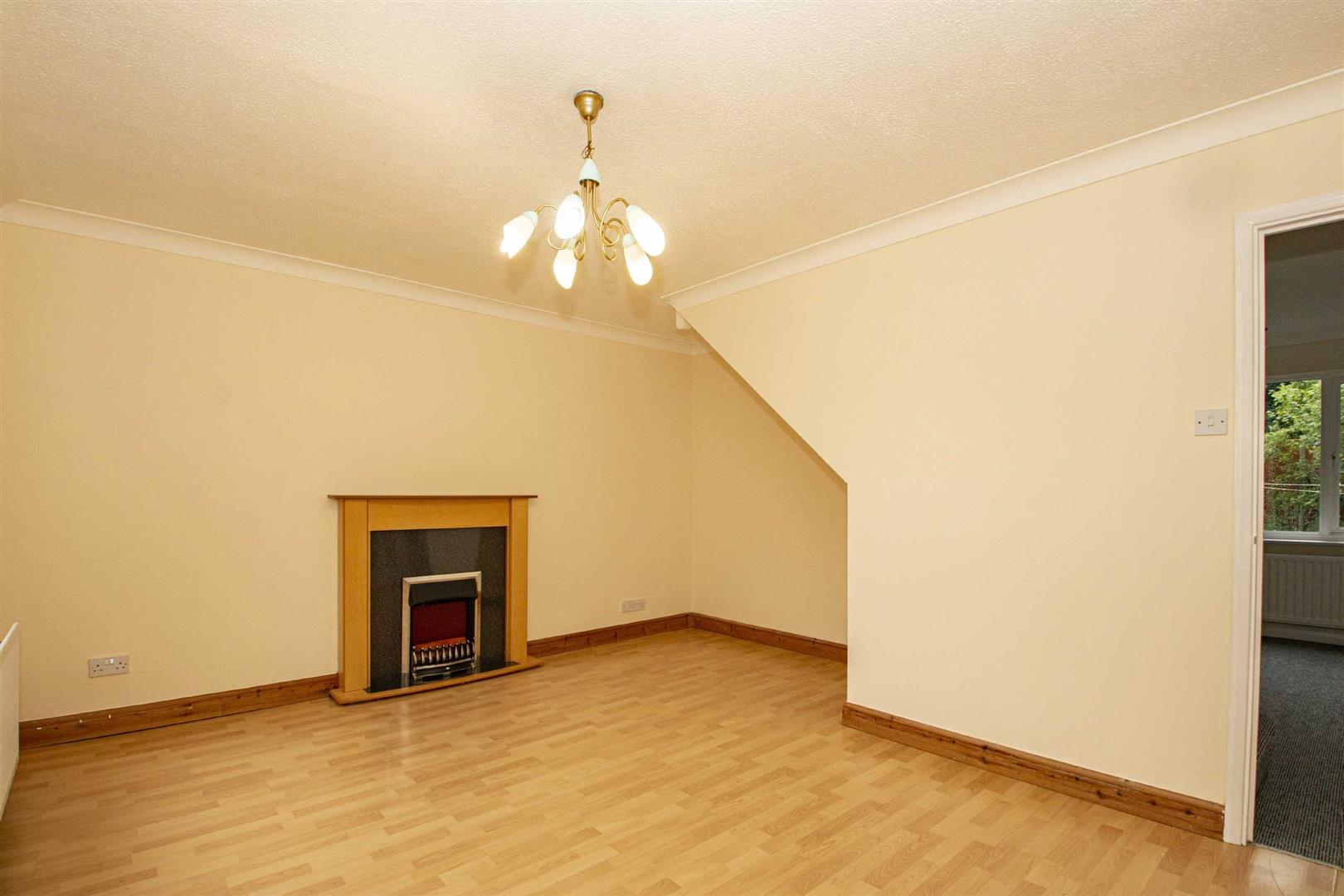 House Rillington Gardens in Shenley Brook End