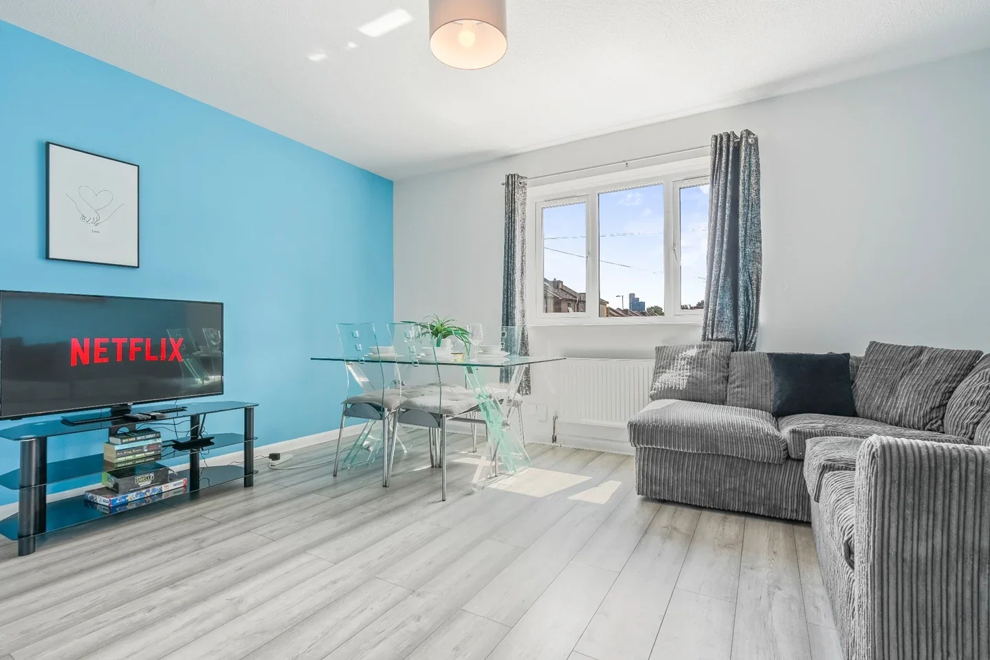 Flat Princess Road in Greater London