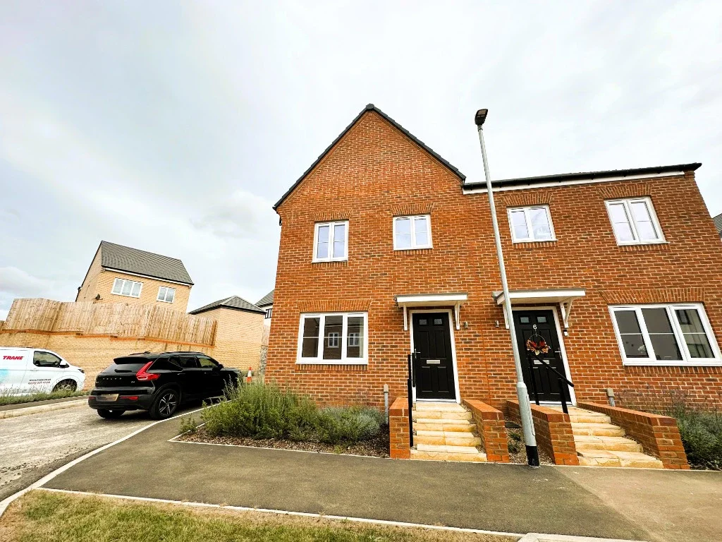 House Mandarin Street in Northampton