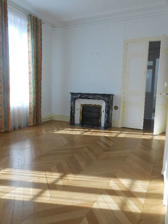 Flat Rue Gambetta in Nevers