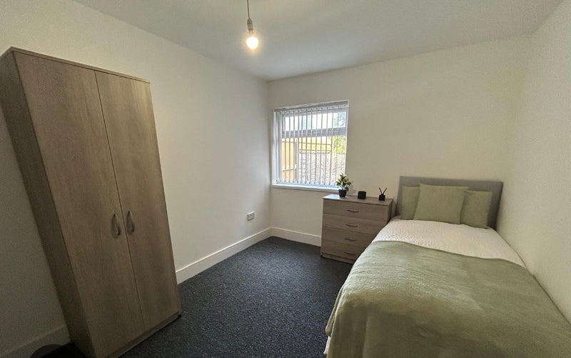 Room Gravelly Hill in Birmingham