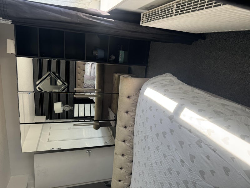 Room Tudor Road in Greater London