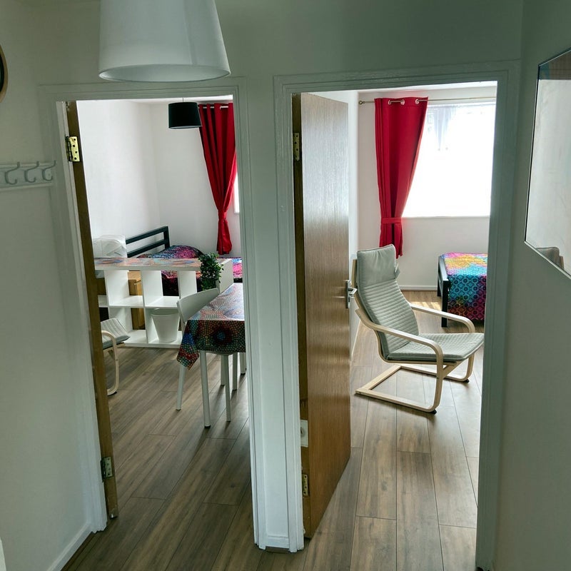 Flat Hartville Road in Greater London