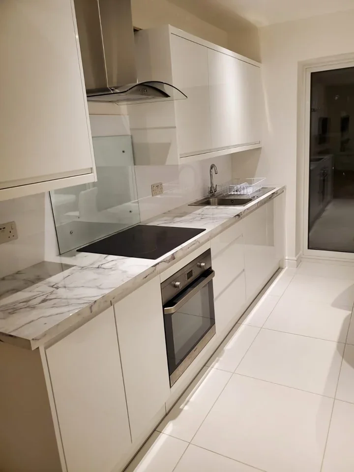 Room Northumberland Avenue in Greater London
