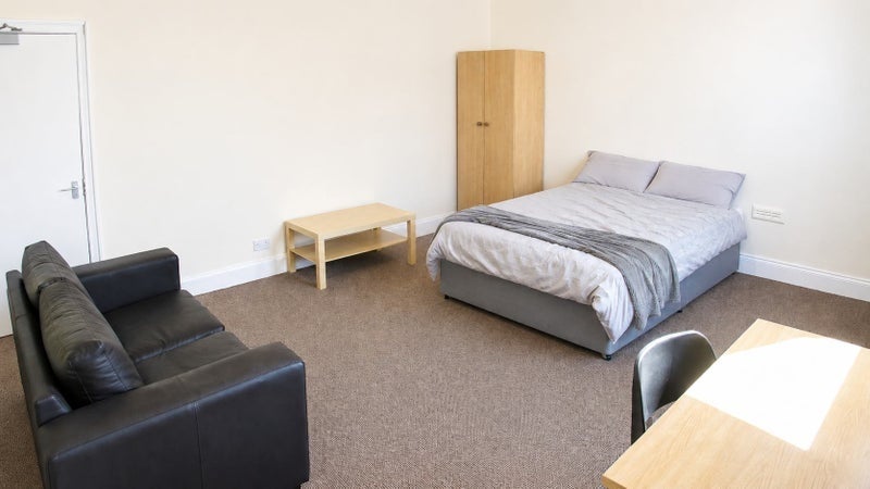 Room Condercum Road in Newcastle upon Tyne