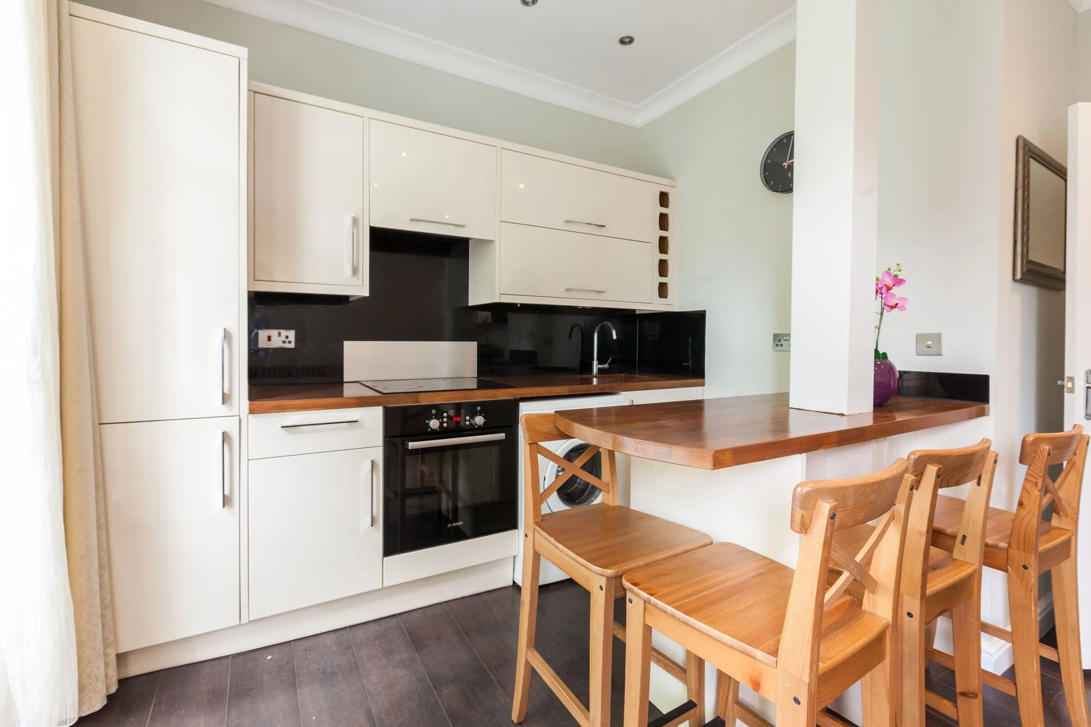 Flat Vassall Road in Greater London
