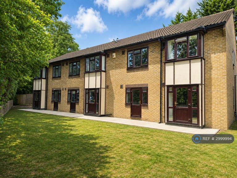 Flat Buffers Lane in Mole Valley
