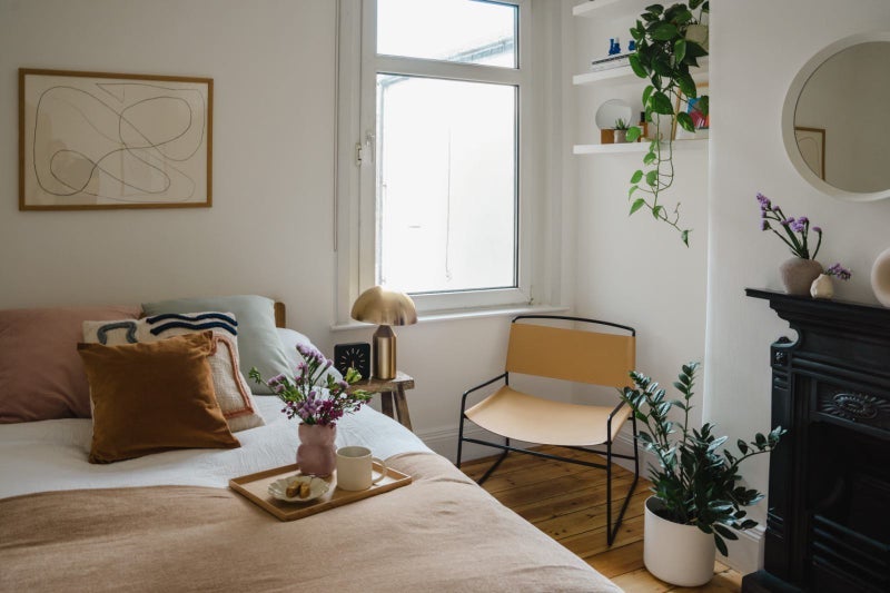 Room Clonmell Road in Greater London
