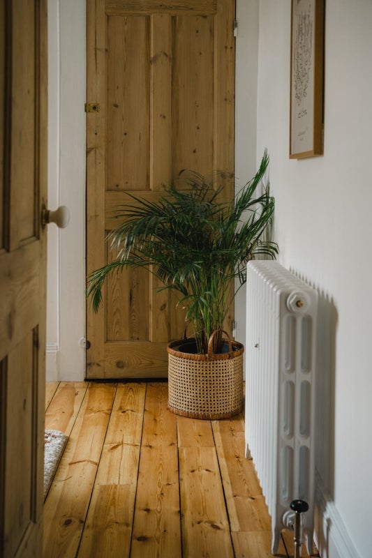 Room Clonmell Road in Greater London