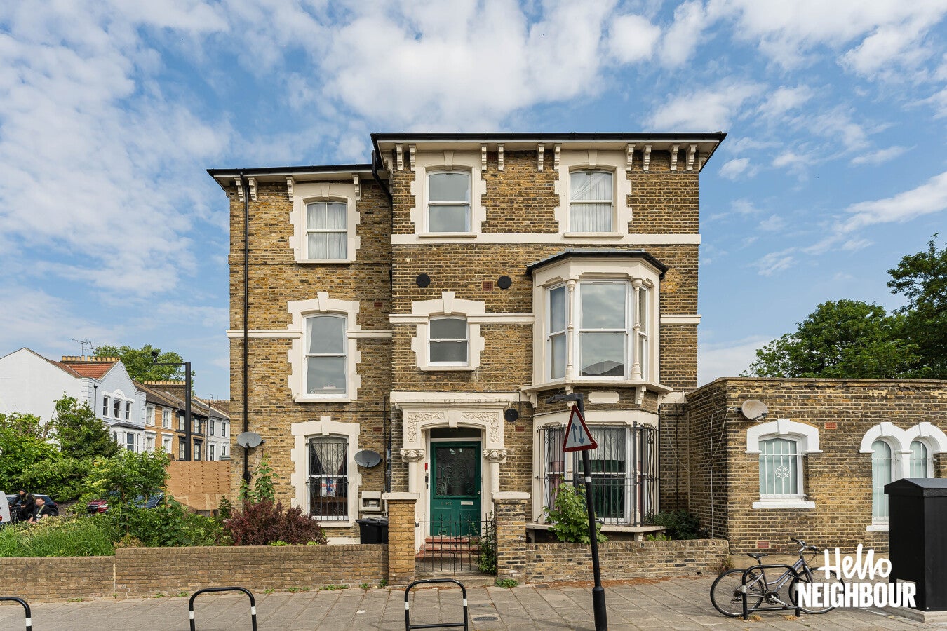 Flat Rectory Road in Greater London