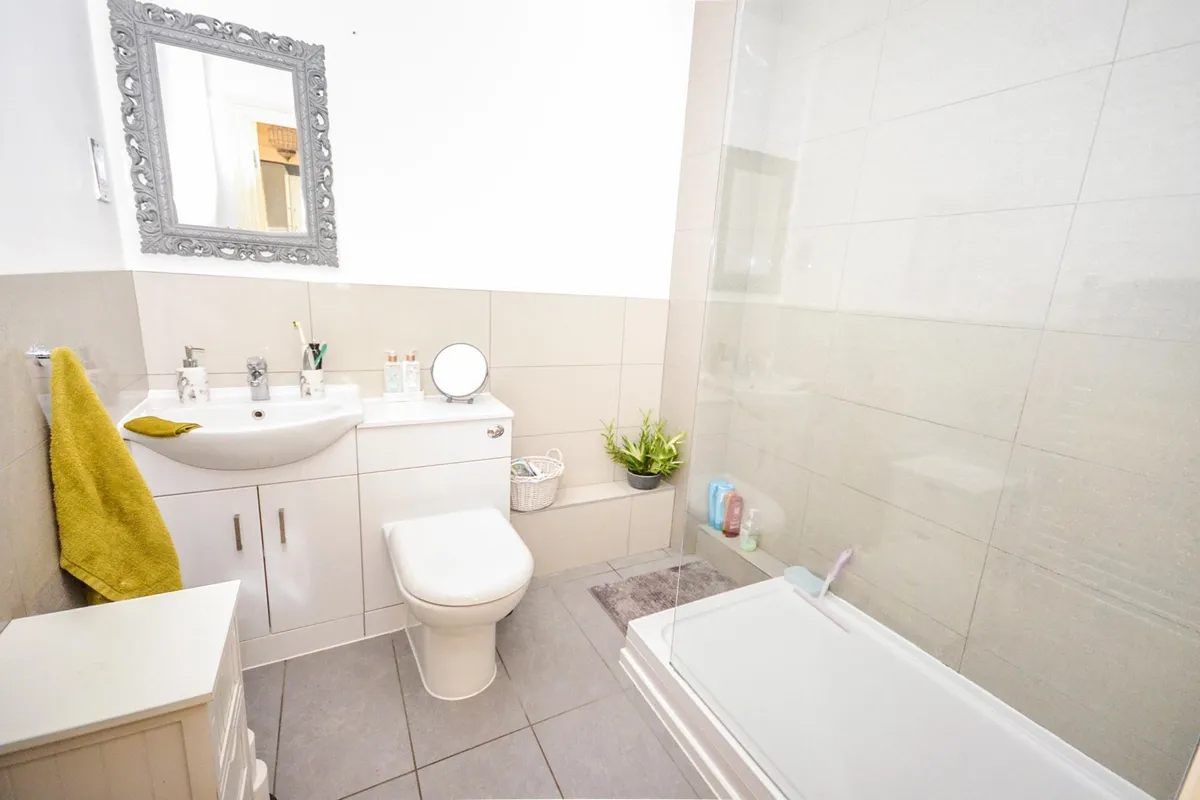 Flat Holden Close in Braintree