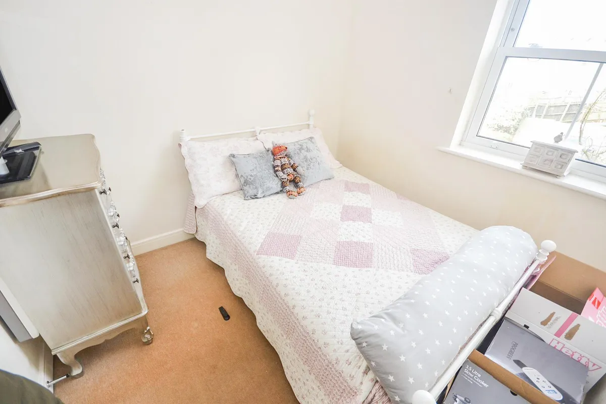 Flat Holden Close in Braintree