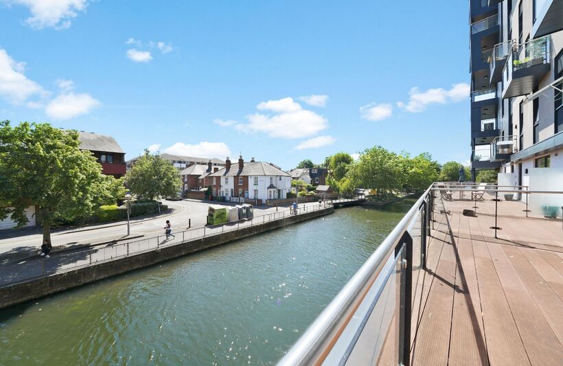 Flat King's Road in Reading