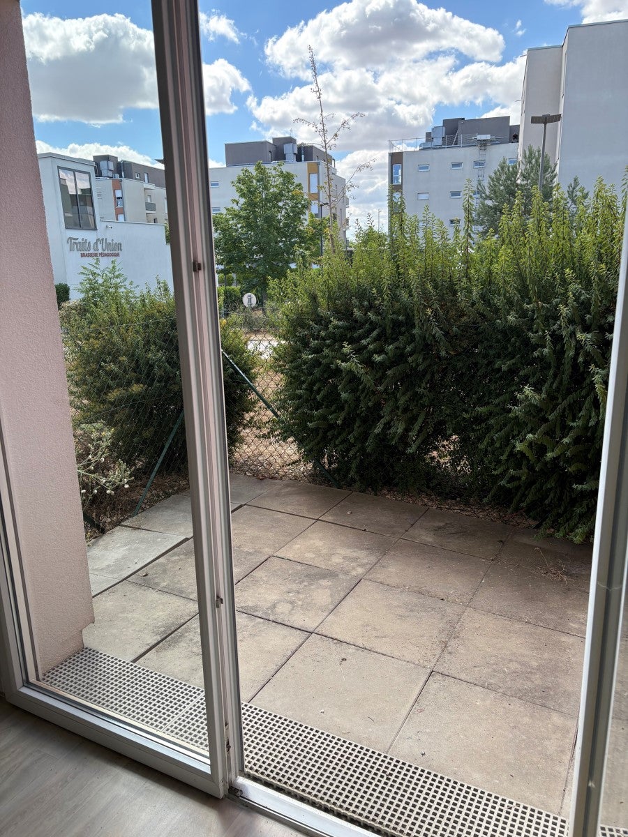 Flat Rue de Mirande in Saint-Apollinaire