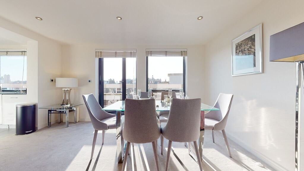 Flat Fulham Road in Greater London