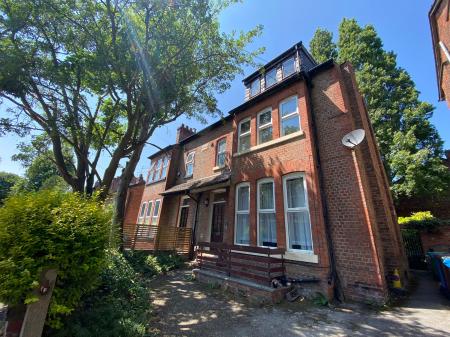 Flat Northen Grove in Manchester
