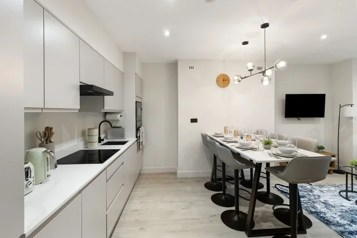 Flat Elsham Road in Greater London